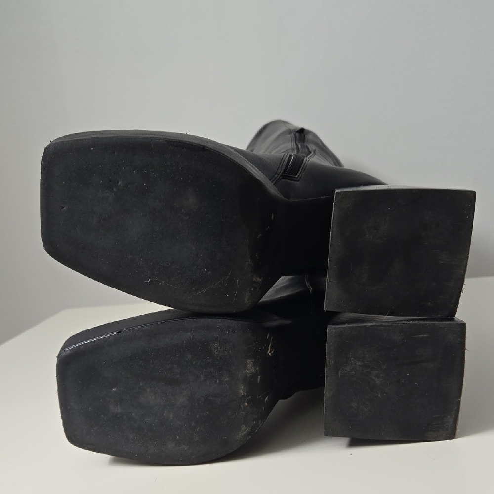 Women's Gothic Knee-High Platform Boots (5.5) - Picture 6 of 10